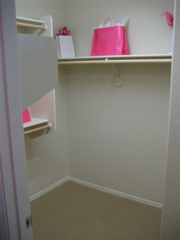 model_house_master_closetIMG_2044